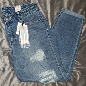 Juniors ripped jeans